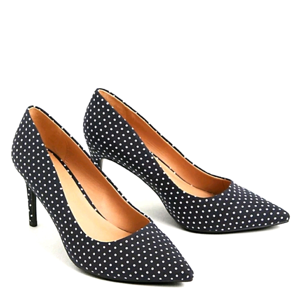 New in Box, Black polka dot Pointed Toe Heel/Pump